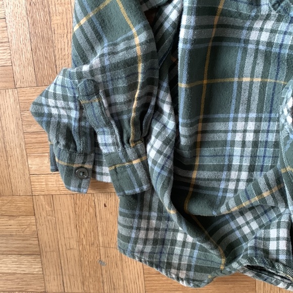 Green Plaid Long-sleeve T - Picture 11 of 13